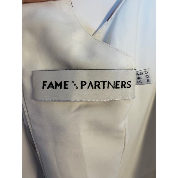 Fame & Partners White Floral Halter Dress Size 6 Open Back Dress - Picture 9 of 10